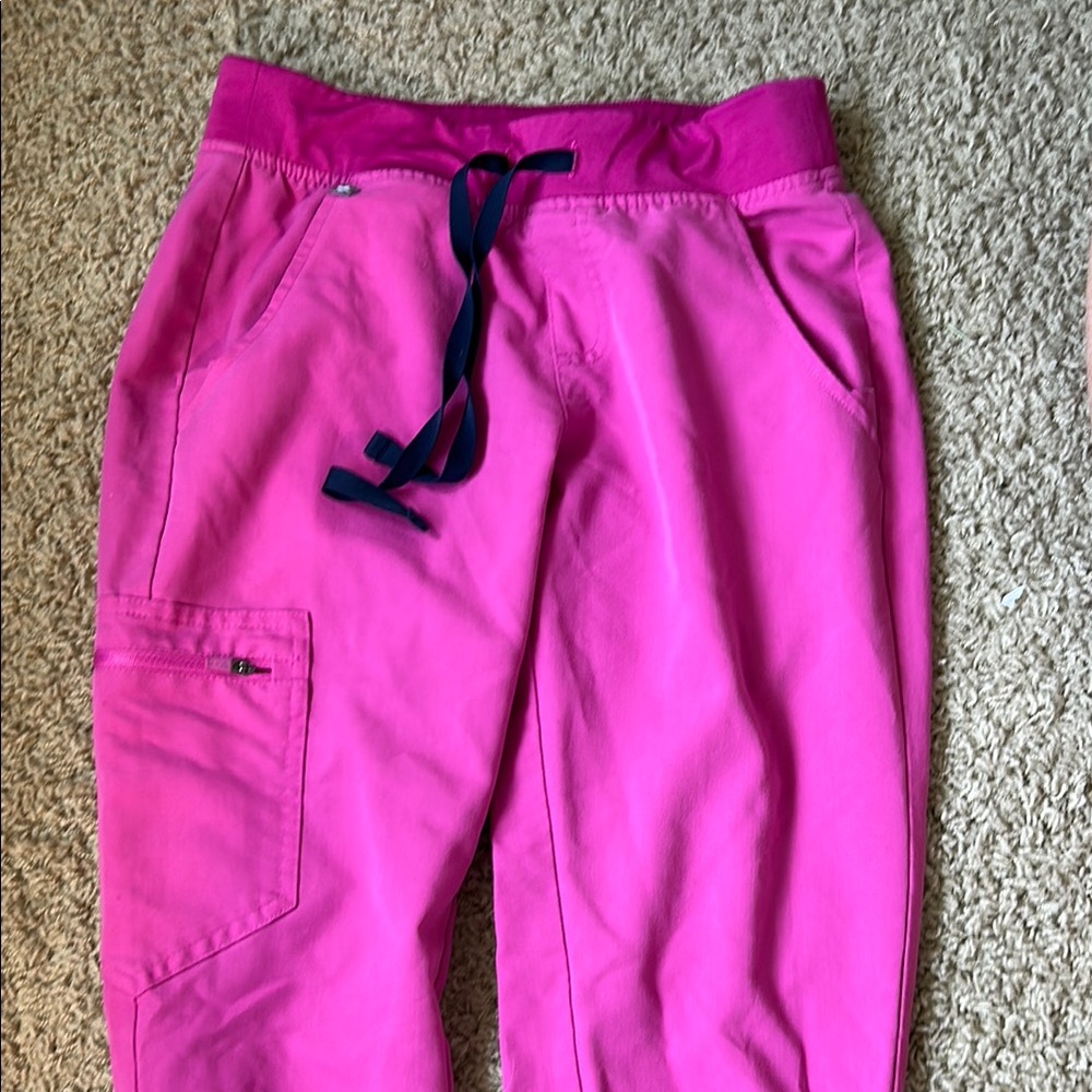 Figs Women's Pink Scrub Pants